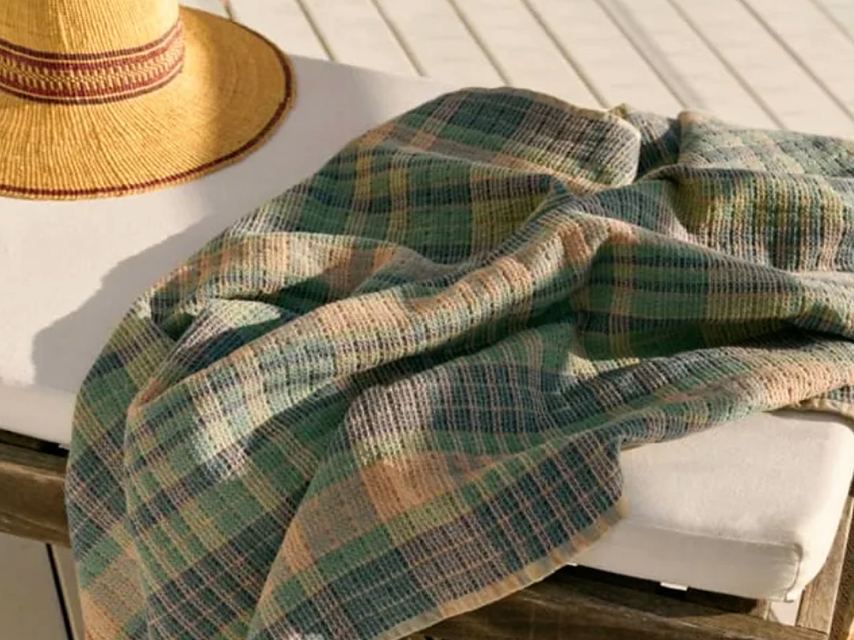 2 x Bath and Hand towel sets by Mungo